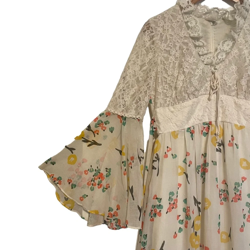 Vintage 70s Empire Waist Bell Sleeve Hippie Boho Lace Floral Prairie Maxi Dress - Picture 3 of 13